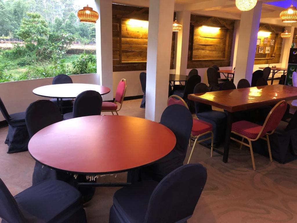 White House Riverside Retreat 날라탄니야 외부 사진