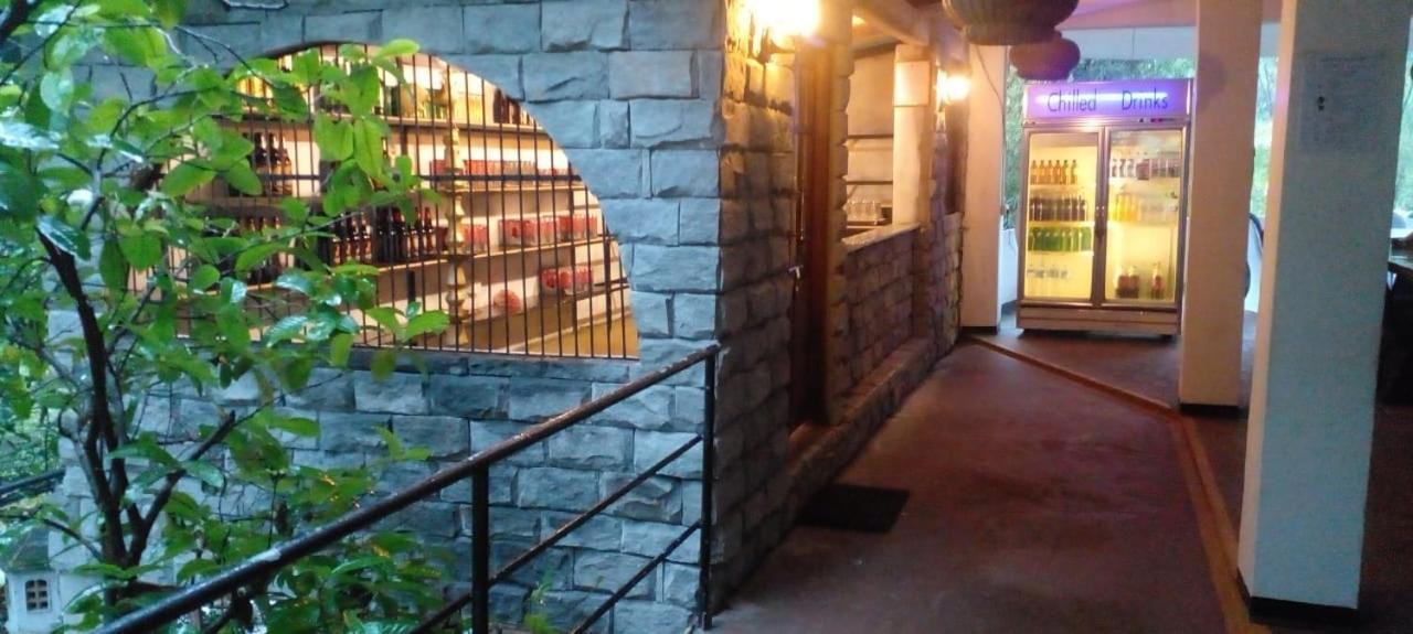 White House Riverside Retreat 날라탄니야 외부 사진